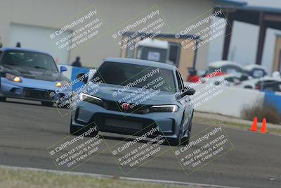 media/Dec-19-2025-Lucky Dog Racing (Fri) [[3b7b1b5fc8]]/Beginner/Session 2 Turn 1/